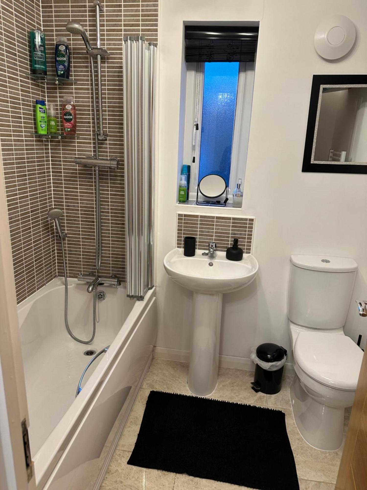 Cosy Double Bedroom In Newcastle Upon Tyne - Access To Shared Kitchen, Shared Lounge And Shared Conservatory Areas Inc Sky Tv And Netflix Exterior foto